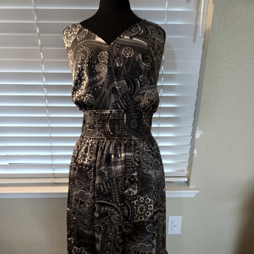 Eshakti Gray Paisley Satin Smocked Dress 4x 28W